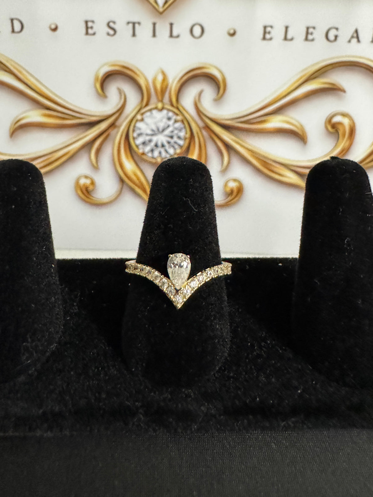 Elegante anillo de mujer